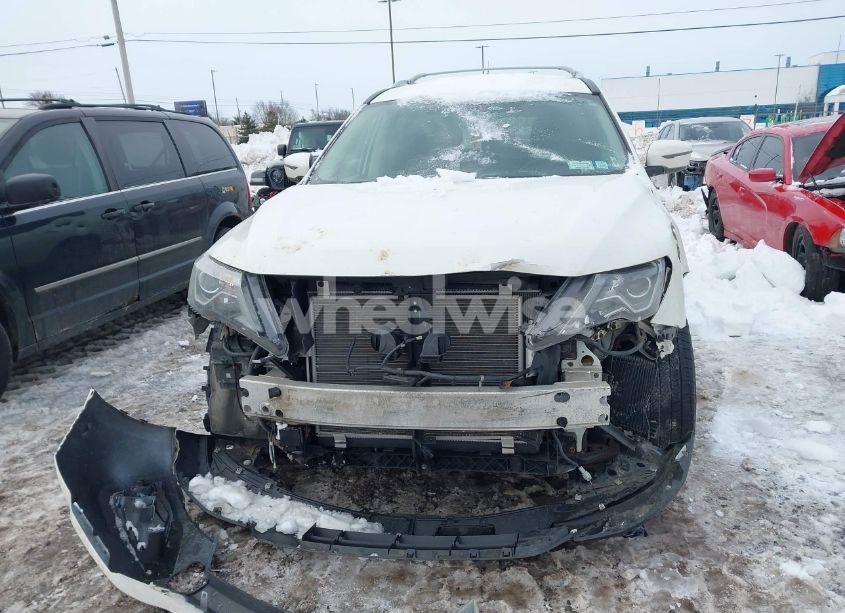 Photo 12 of 2018 Nissan Pathfinder SV (VIN 5N1DR2MM0JC664987)