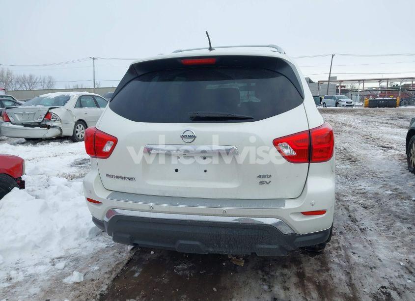 Photo 16 of 2018 Nissan Pathfinder SV (VIN 5N1DR2MM0JC664987)