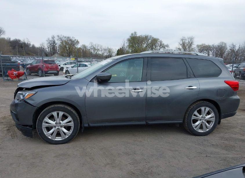 Photo 14 of 2018 Nissan Pathfinder SL (VIN 5N1DR2MM0JC666187)