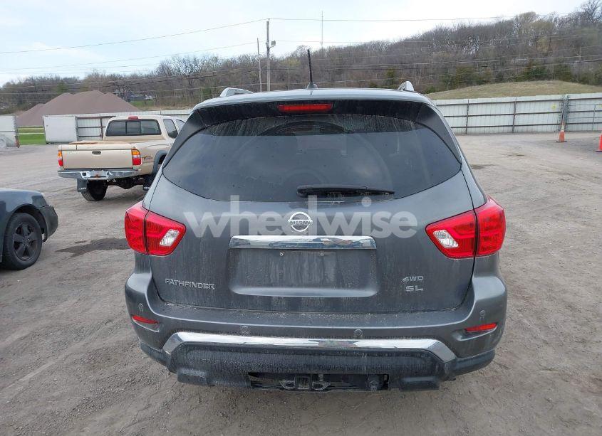Photo 16 of 2018 Nissan Pathfinder SL (VIN 5N1DR2MM0JC666187)
