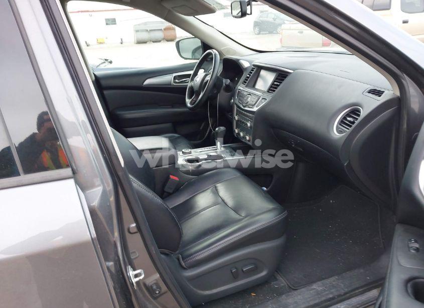 Photo 5 of 2018 Nissan Pathfinder SL (VIN 5N1DR2MM0JC666187)