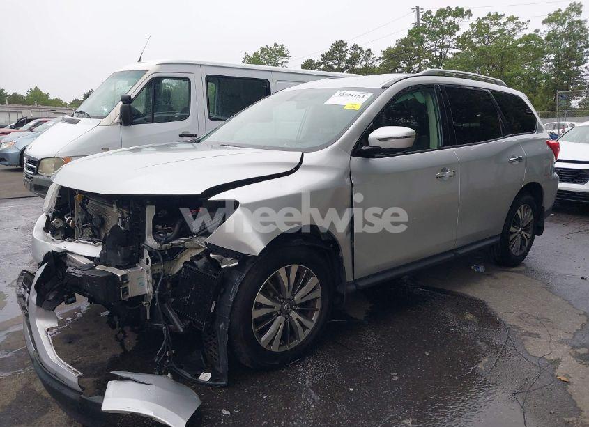 Photo 2 of 2019 Nissan Pathfinder S (VIN 5N1DR2MM0KC594201)