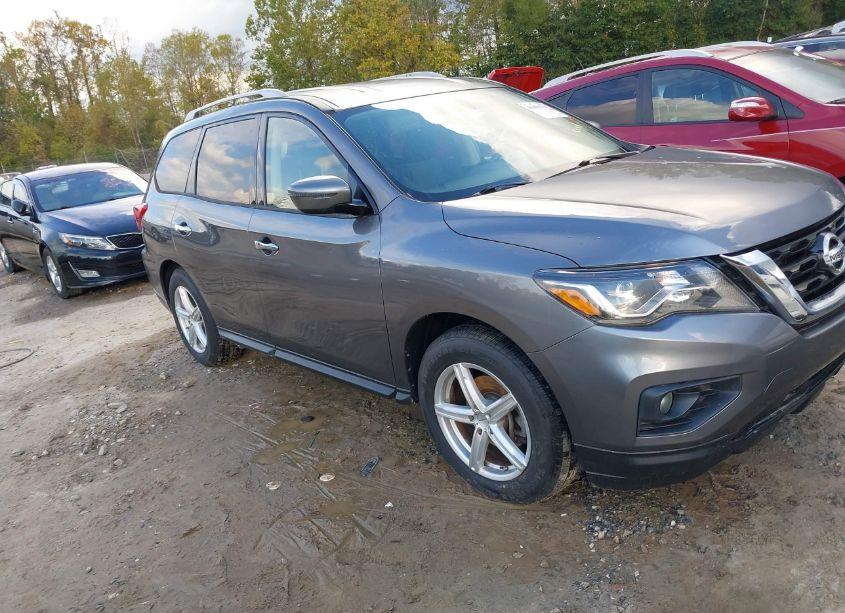 2019 Nissan Pathfinder SV (VIN 5N1DR2MM0KC597079) main photo