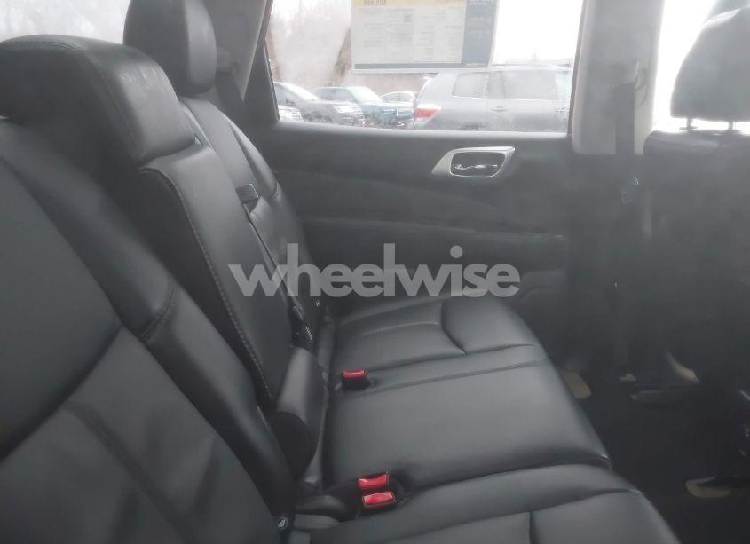 Photo 8 of 2019 Nissan Pathfinder SL (VIN 5N1DR2MM0KC602622)