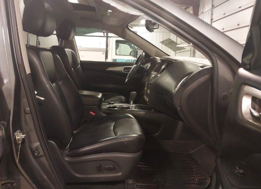 Photo 5 of 2019 Nissan Pathfinder SL (VIN 5N1DR2MM0KC608114)