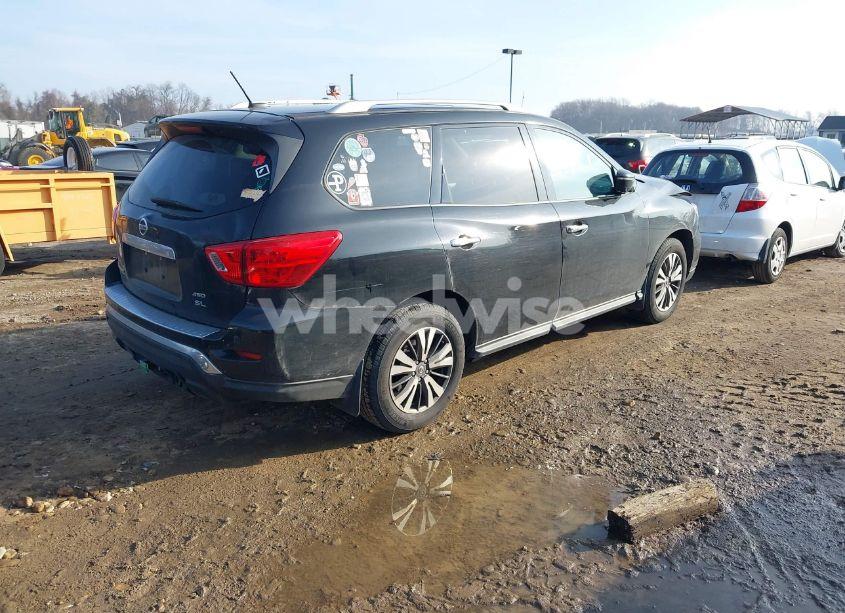 Photo 4 of 2017 Nissan Pathfinder SL (VIN 5N1DR2MM1HC609460)