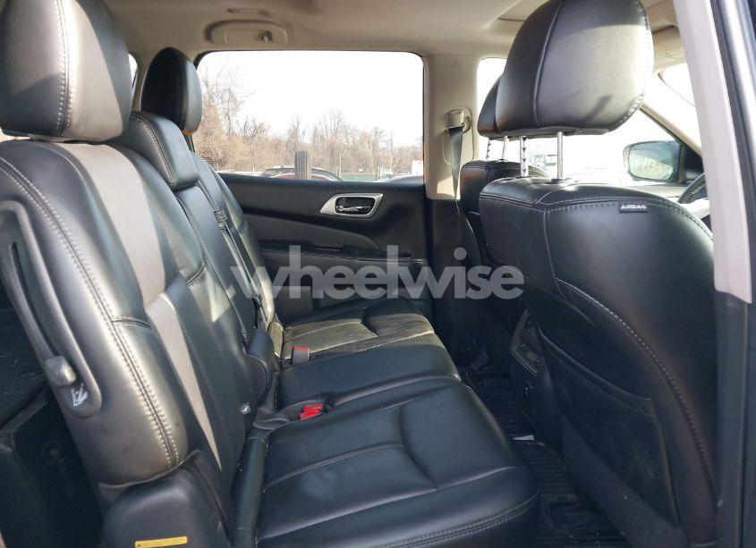 Photo 8 of 2017 Nissan Pathfinder SL (VIN 5N1DR2MM1HC609460)