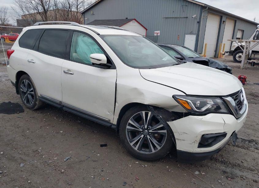2017 Nissan Pathfinder PLATINUM (VIN 5N1DR2MM1HC618384) main photo