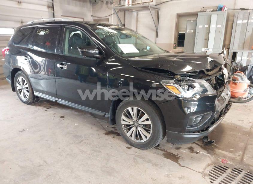 2017 Nissan Pathfinder SL (VIN 5N1DR2MM1HC632396) main photo