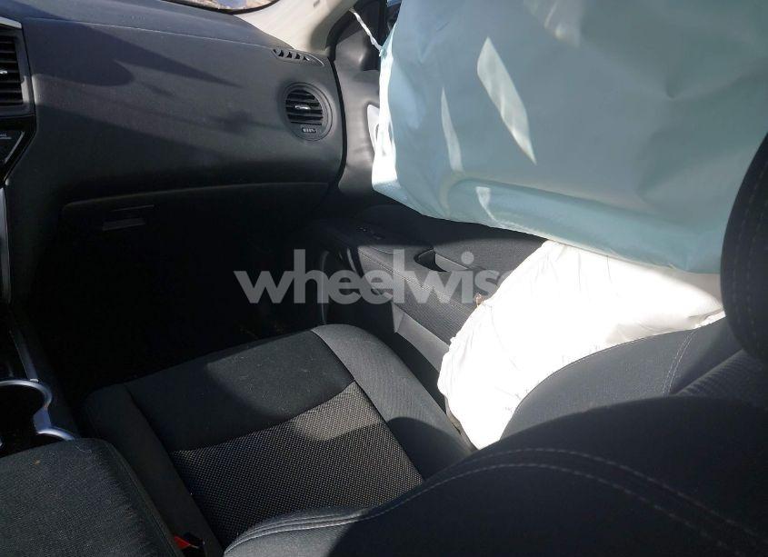 Photo 5 of 2017 Nissan Pathfinder S (VIN 5N1DR2MM1HC659940)