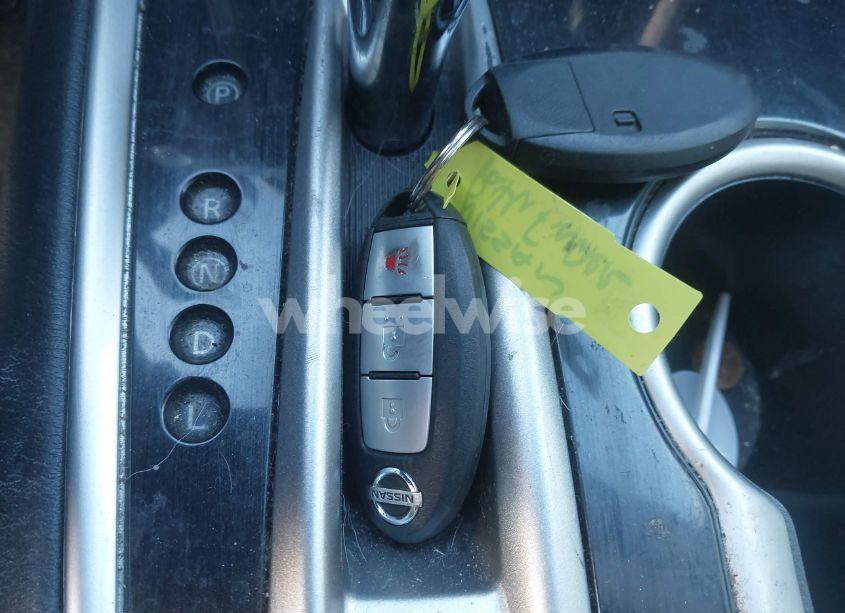 Photo 11 of 2017 Nissan Pathfinder S (VIN 5N1DR2MM1HC675927)