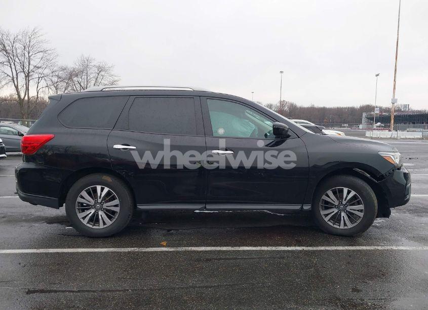 Photo 13 of 2017 Nissan Pathfinder S (VIN 5N1DR2MM1HC677516)