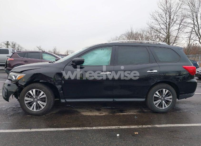 Photo 14 of 2017 Nissan Pathfinder S (VIN 5N1DR2MM1HC677516)