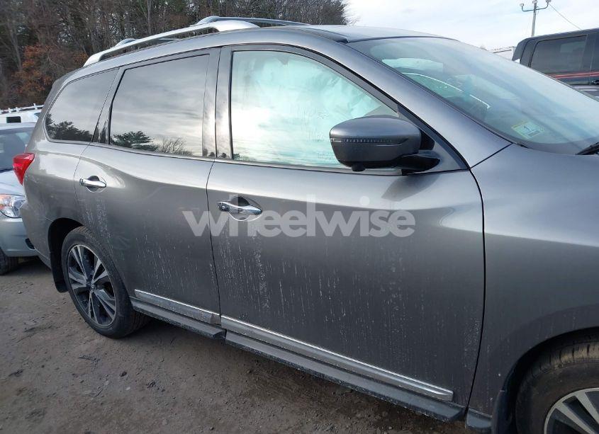 Photo 13 of 2017 Nissan Pathfinder PLATINUM (VIN 5N1DR2MM1HC906146)