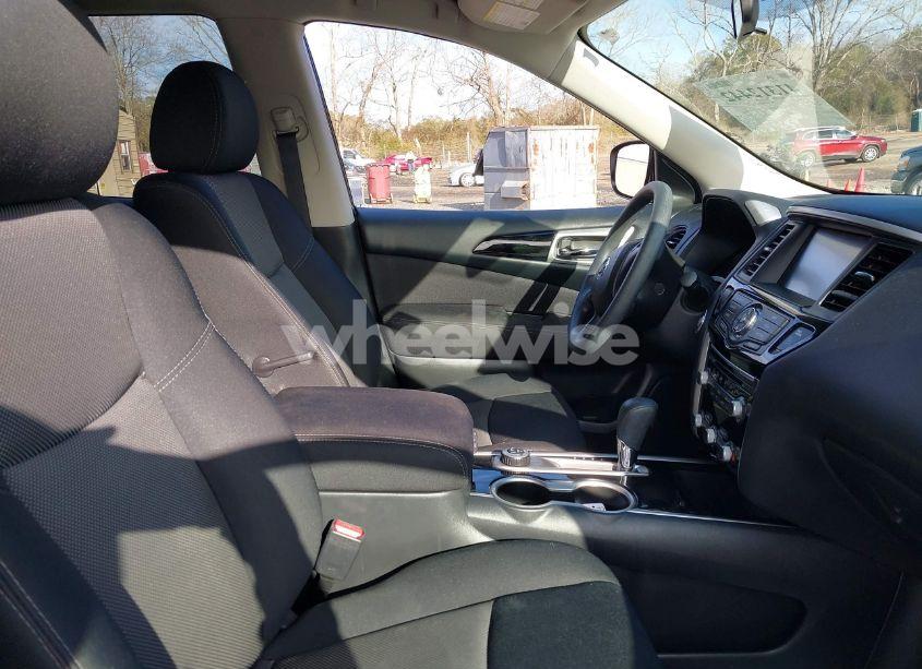 Photo 5 of 2017 Nissan Pathfinder S (VIN 5N1DR2MM1HC914098)