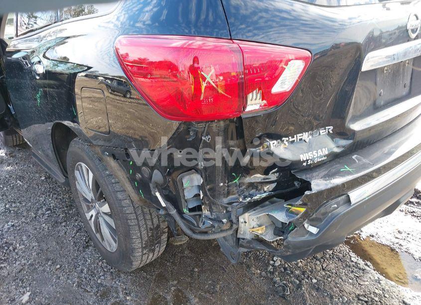 Photo 6 of 2017 Nissan Pathfinder S (VIN 5N1DR2MM1HC914098)