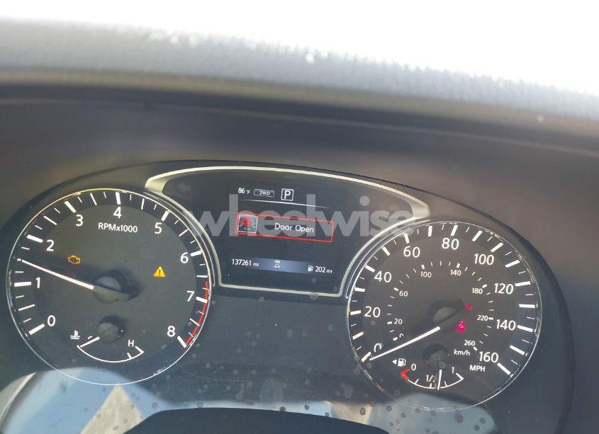 Photo 7 of 2018 Nissan Pathfinder SV (VIN 5N1DR2MM1JC607813)