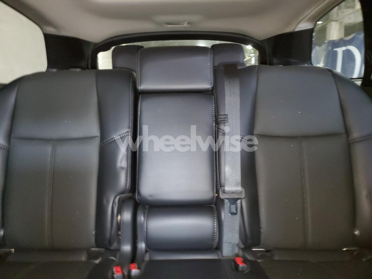 Photo 10 of 2018 NISSAN PATHFINDER S N/A (VIN 5N1DR2MM1JC632405)