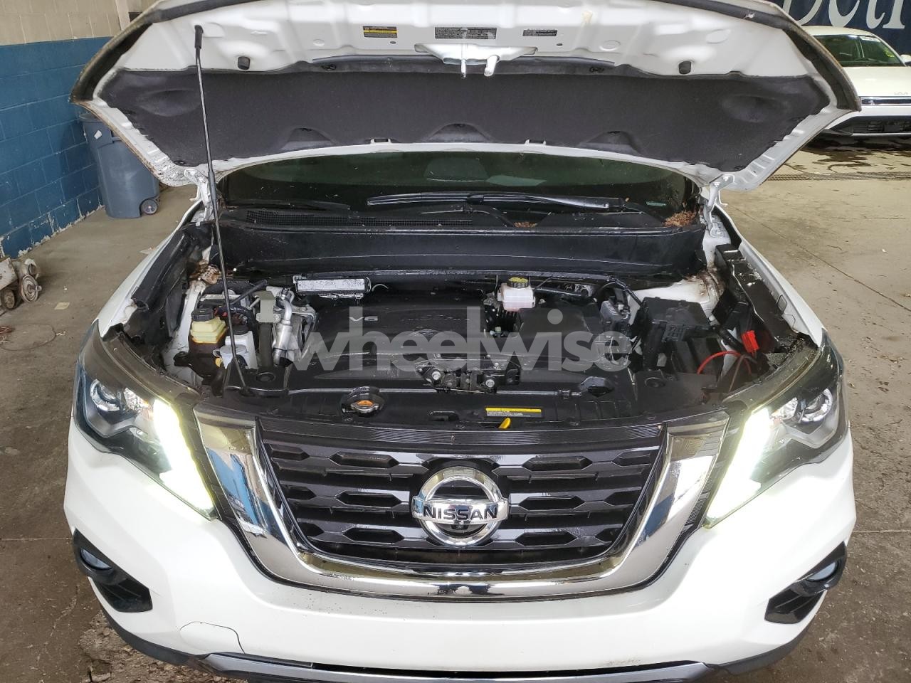 Photo 12 of 2018 NISSAN PATHFINDER S N/A (VIN 5N1DR2MM1JC632405)