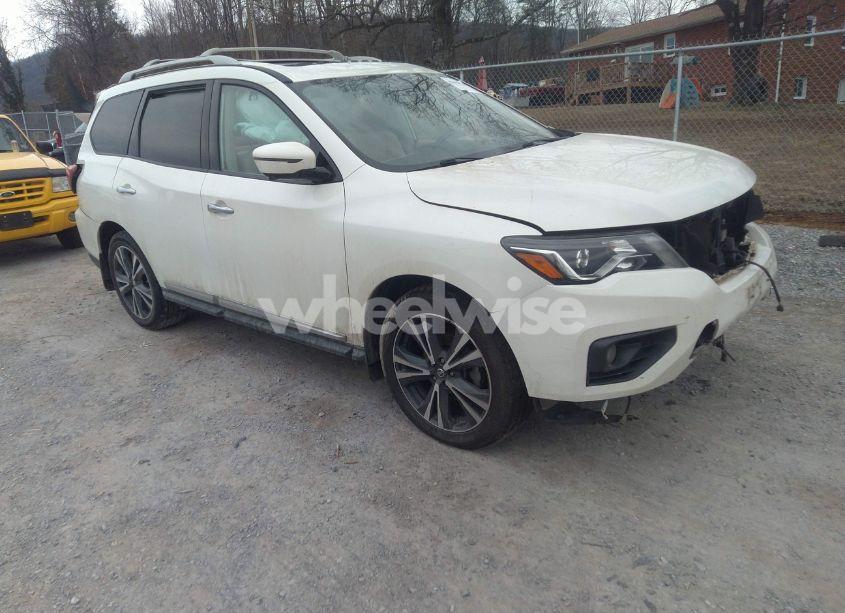 2018 Nissan Pathfinder PLATINUM (VIN 5N1DR2MM1JC673763) main photo