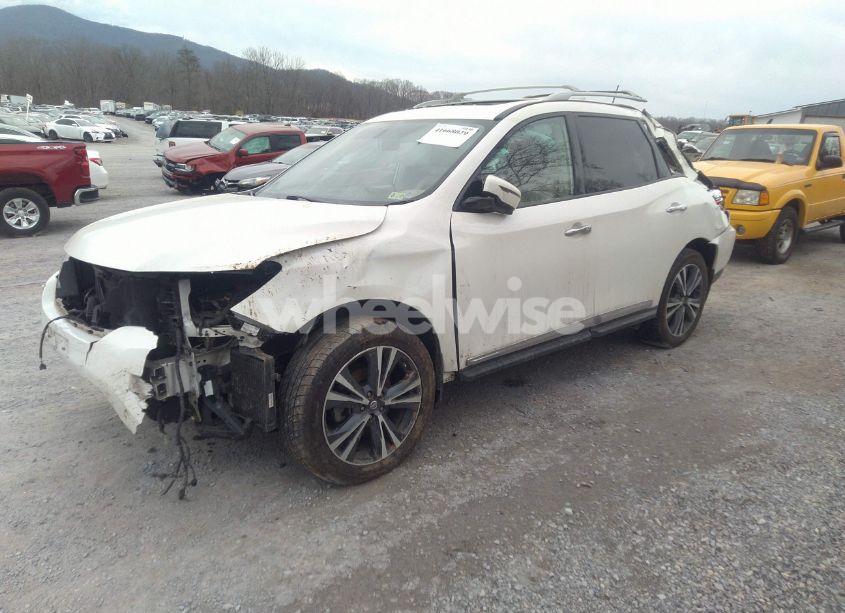 Photo 2 of 2018 Nissan Pathfinder PLATINUM (VIN 5N1DR2MM1JC673763)