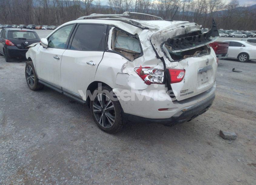 Photo 3 of 2018 Nissan Pathfinder PLATINUM (VIN 5N1DR2MM1JC673763)