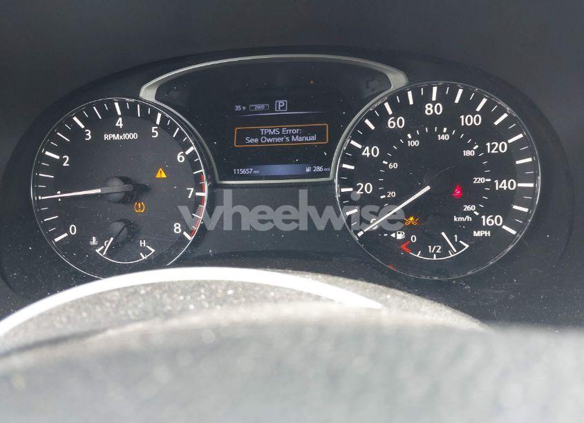 Photo 7 of 2018 Nissan Pathfinder SV (VIN 5N1DR2MM1JC675383)