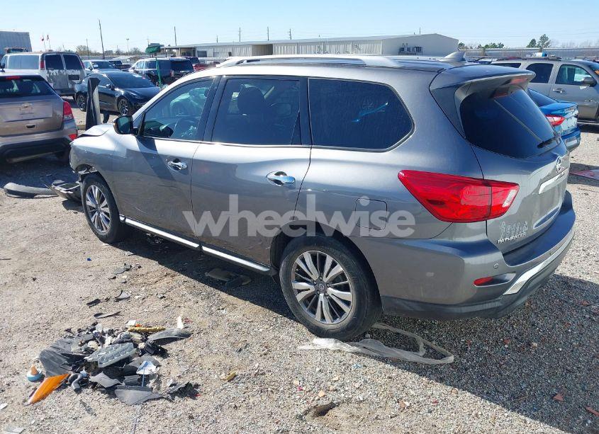 Photo 3 of 2019 Nissan Pathfinder SV (VIN 5N1DR2MM1KC643549)