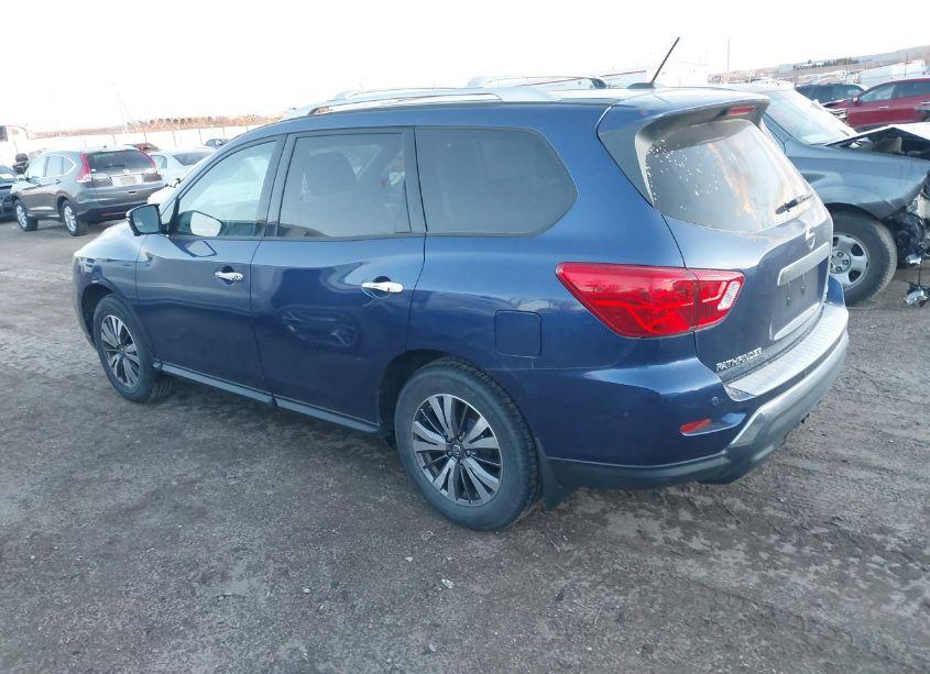 Photo 3 of 2017 Nissan Pathfinder SL (VIN 5N1DR2MM2HC603361)