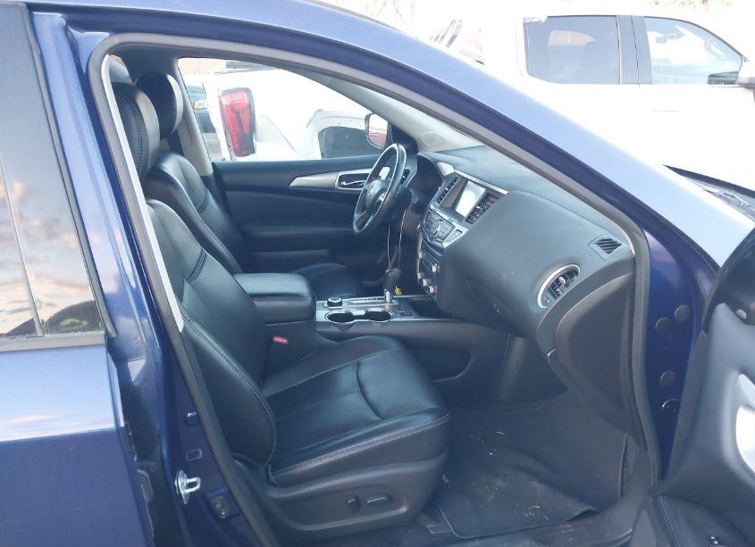 Photo 5 of 2017 Nissan Pathfinder SL (VIN 5N1DR2MM2HC603361)