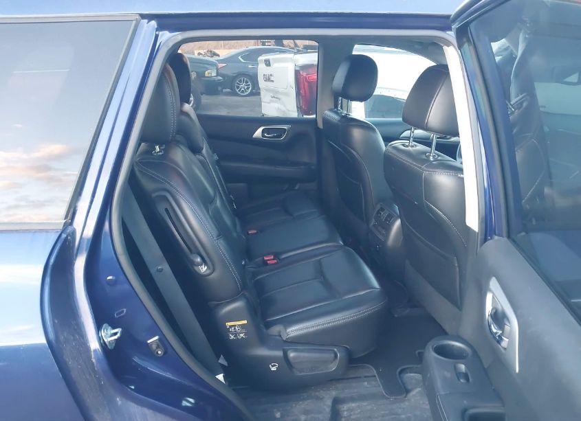 Photo 8 of 2017 Nissan Pathfinder SL (VIN 5N1DR2MM2HC603361)