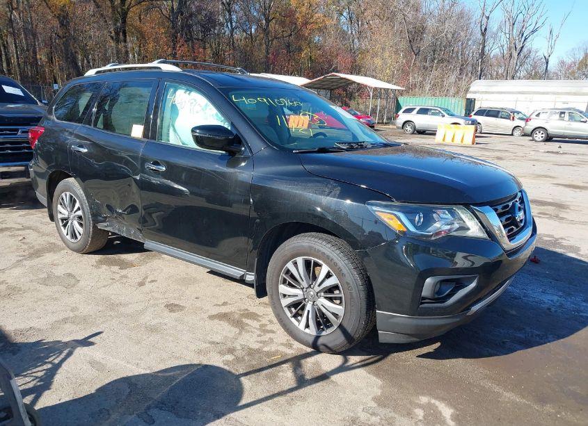 2017 Nissan Pathfinder SV (VIN 5N1DR2MM2HC629507) main photo