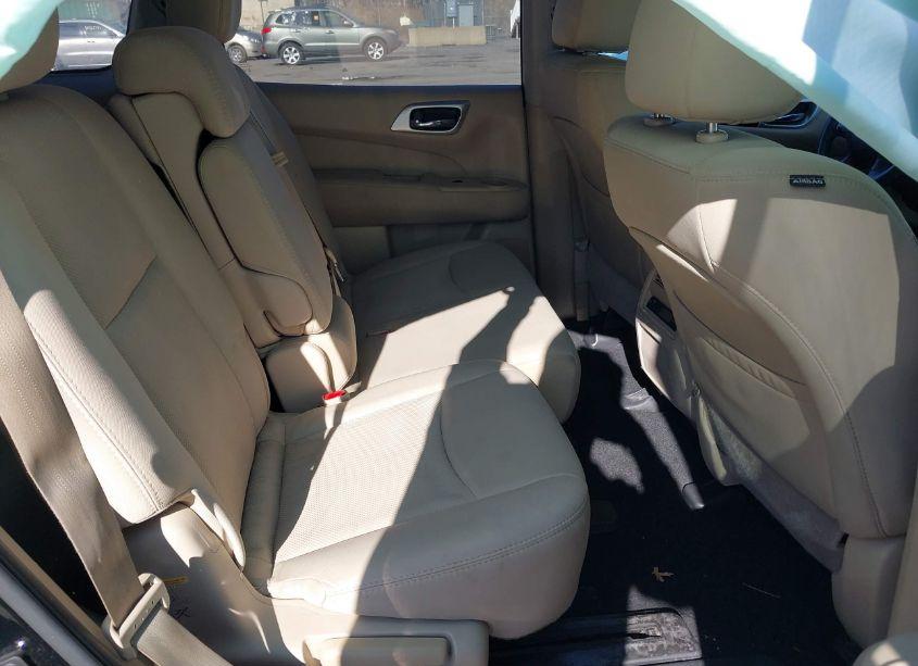 Photo 8 of 2017 Nissan Pathfinder SV (VIN 5N1DR2MM2HC629507)