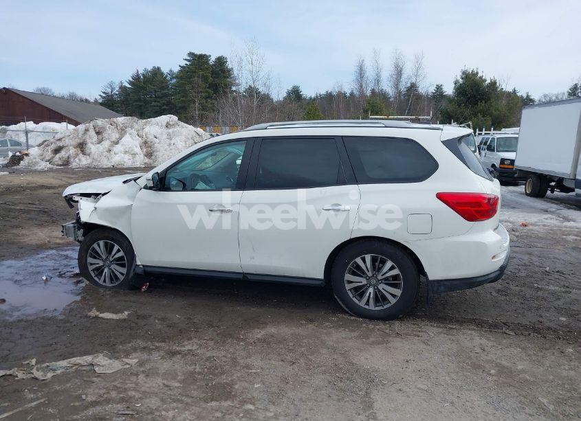 Photo 15 of 2017 Nissan Pathfinder SL (VIN 5N1DR2MM2HC633380)