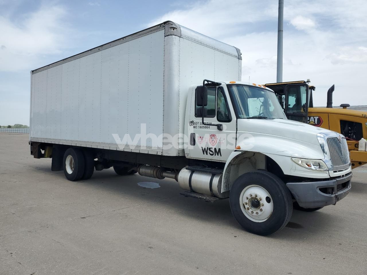 Photo 4 of 2017 INTERNATIONAL 4000 4300 N/A (VIN 5N1DR2MM2HC638935)