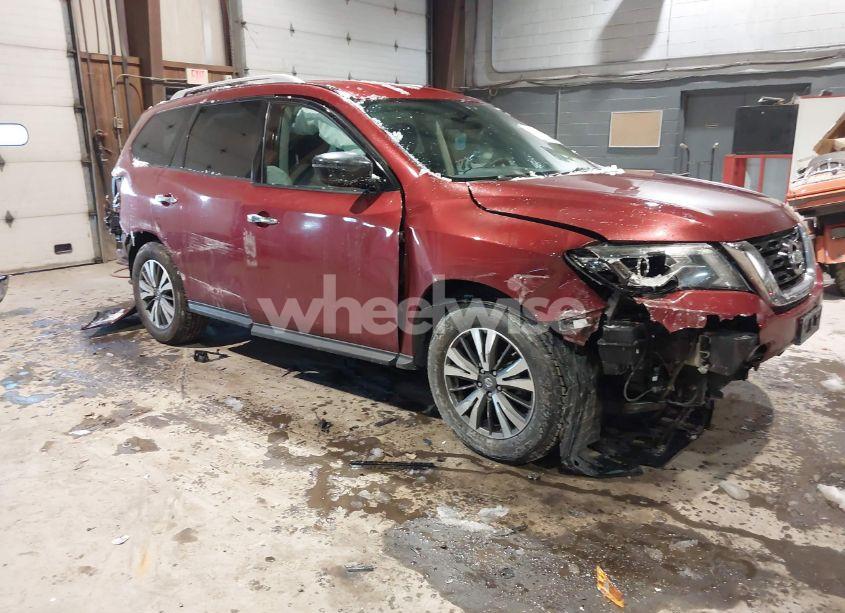 2017 Nissan Pathfinder S (VIN 5N1DR2MM2HC692400) main photo