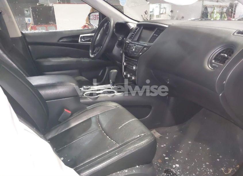 Photo 5 of 2017 Nissan Pathfinder S (VIN 5N1DR2MM2HC692400)