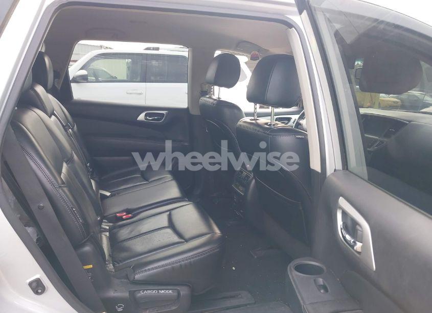 Photo 8 of 2018 Nissan Pathfinder SL (VIN 5N1DR2MM2JC602264)