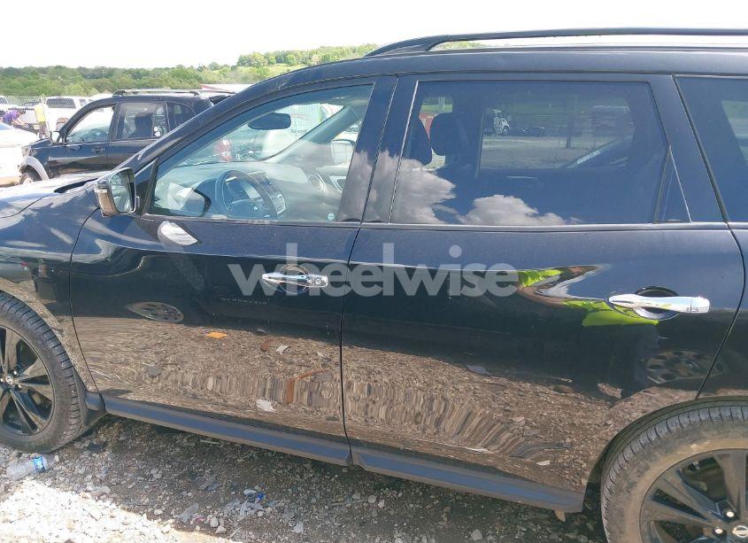 Photo 14 of 2018 Nissan Pathfinder SL (VIN 5N1DR2MM2JC655224)