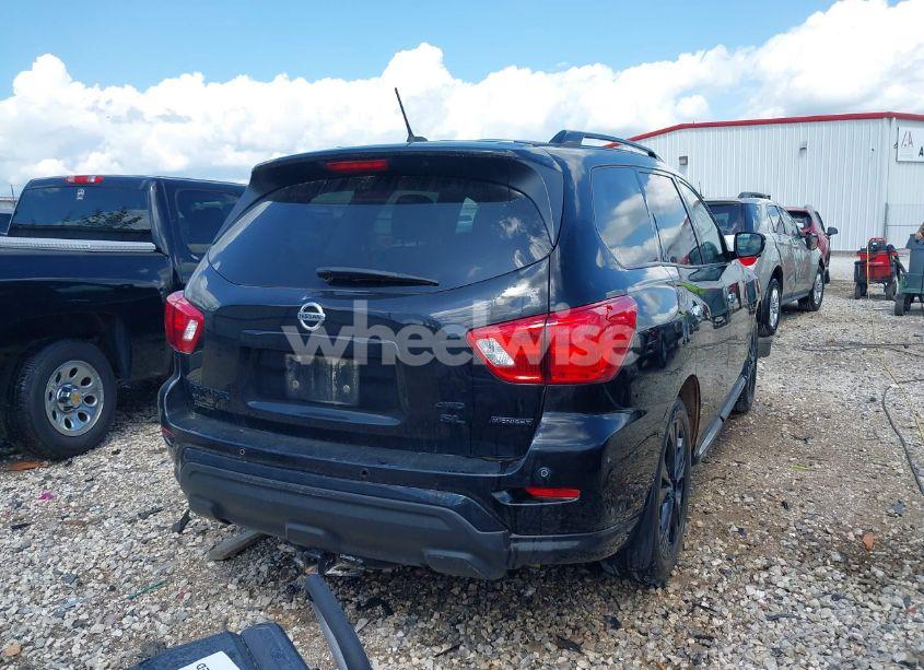 Photo 4 of 2018 Nissan Pathfinder SL (VIN 5N1DR2MM2JC655224)