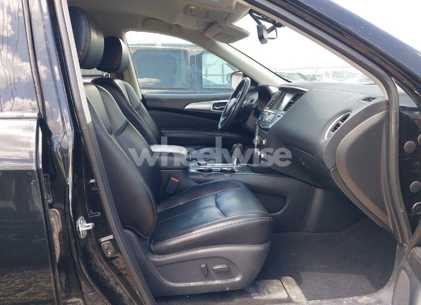 Photo 5 of 2018 Nissan Pathfinder SL (VIN 5N1DR2MM2JC655224)