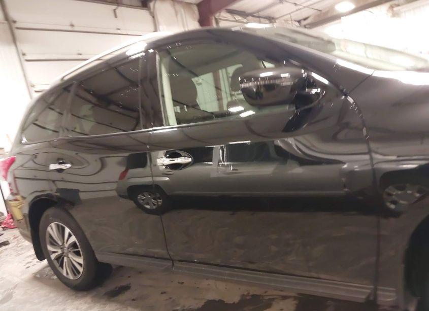 Photo 14 of 2018 Nissan Pathfinder SV (VIN 5N1DR2MM2JC657829)