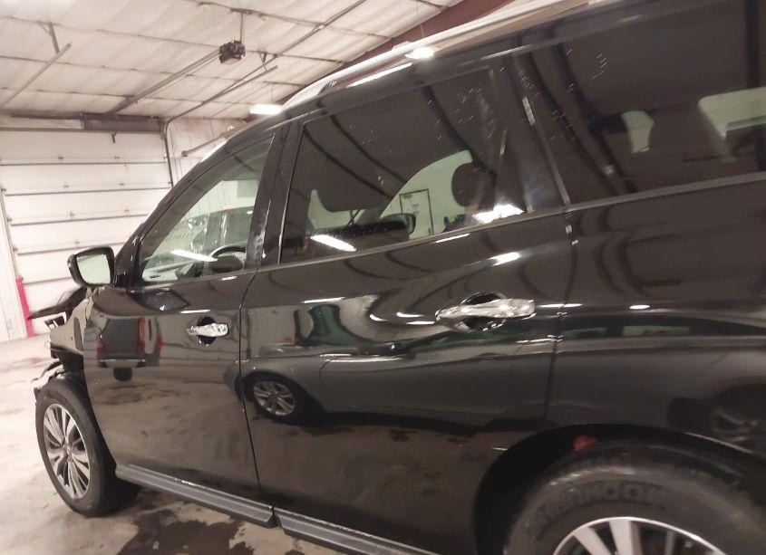 Photo 15 of 2018 Nissan Pathfinder SV (VIN 5N1DR2MM2JC657829)