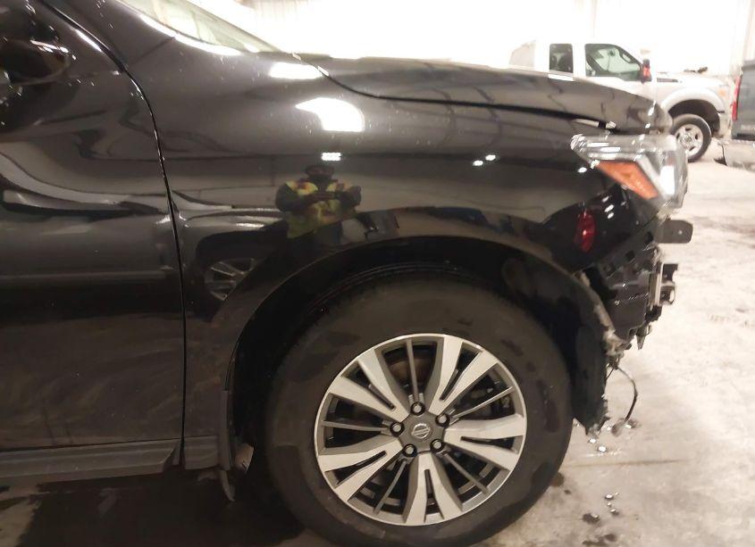 Photo 21 of 2018 Nissan Pathfinder SV (VIN 5N1DR2MM2JC657829)