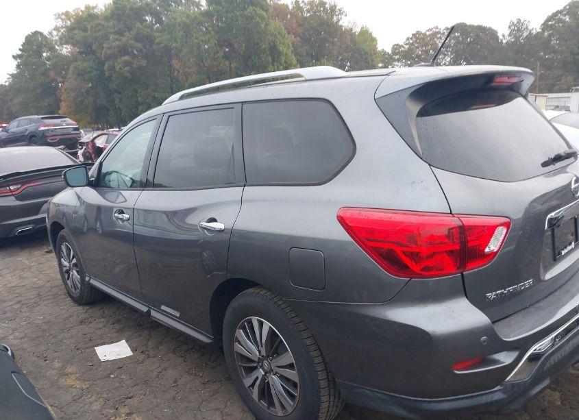 Photo 14 of 2018 Nissan Pathfinder SV (VIN 5N1DR2MM2JC662013)