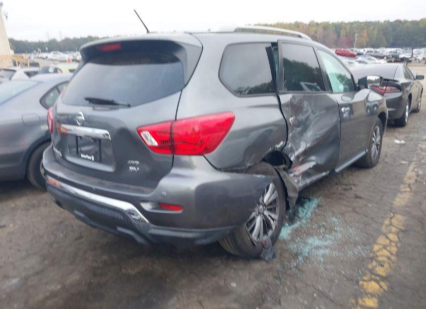 Photo 4 of 2018 Nissan Pathfinder SV (VIN 5N1DR2MM2JC662013)