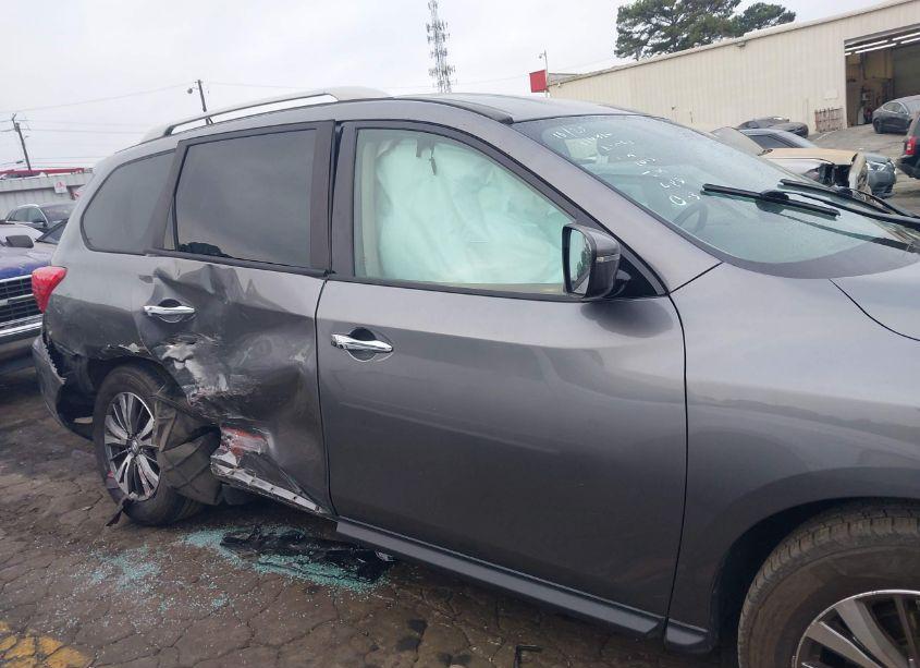 Photo 6 of 2018 Nissan Pathfinder SV (VIN 5N1DR2MM2JC662013)