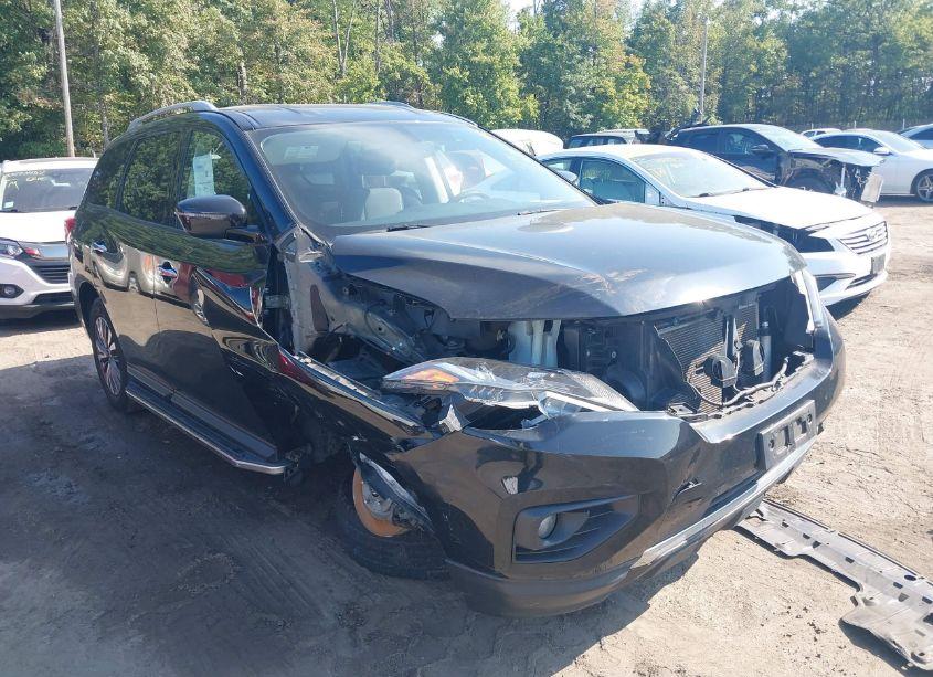 2019 Nissan Pathfinder SV (VIN 5N1DR2MM2KC584401) main photo