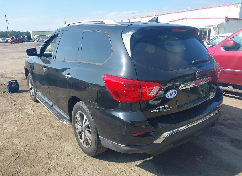 Photo 3 of 2019 Nissan Pathfinder SV (VIN 5N1DR2MM2KC584401)