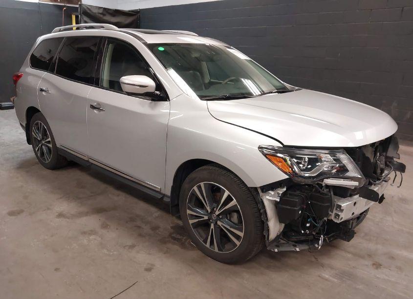 2019 Nissan Pathfinder PLATINUM (VIN 5N1DR2MM2KC630857) main photo